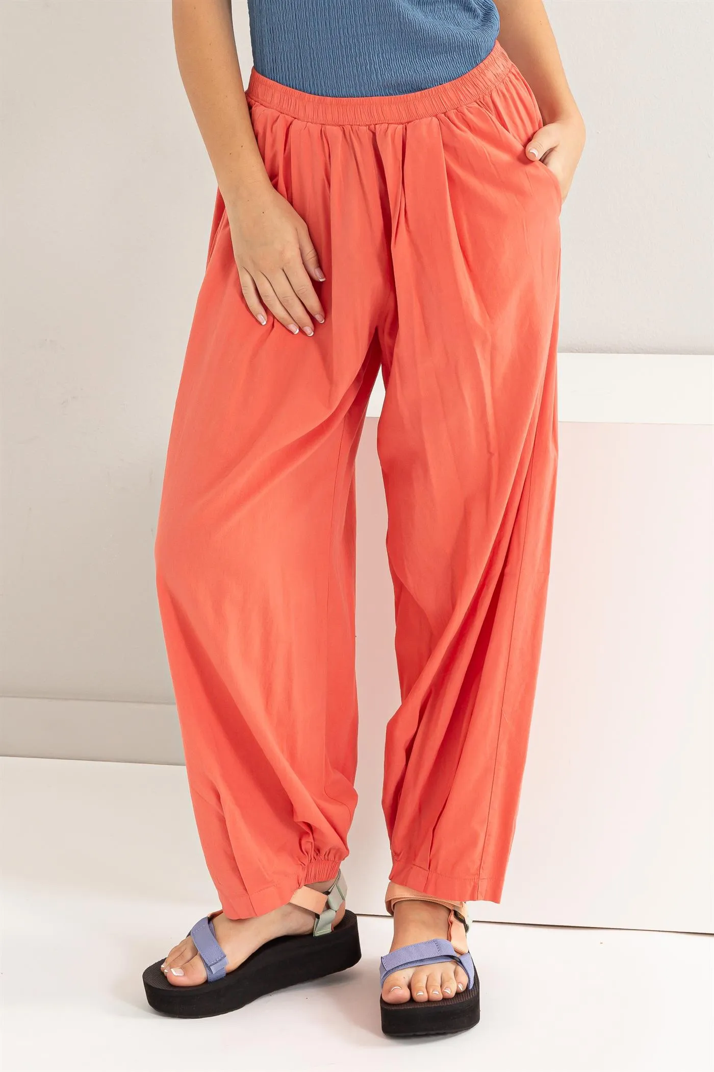 DZ24A651-Mid Rise Wide Leg Pants