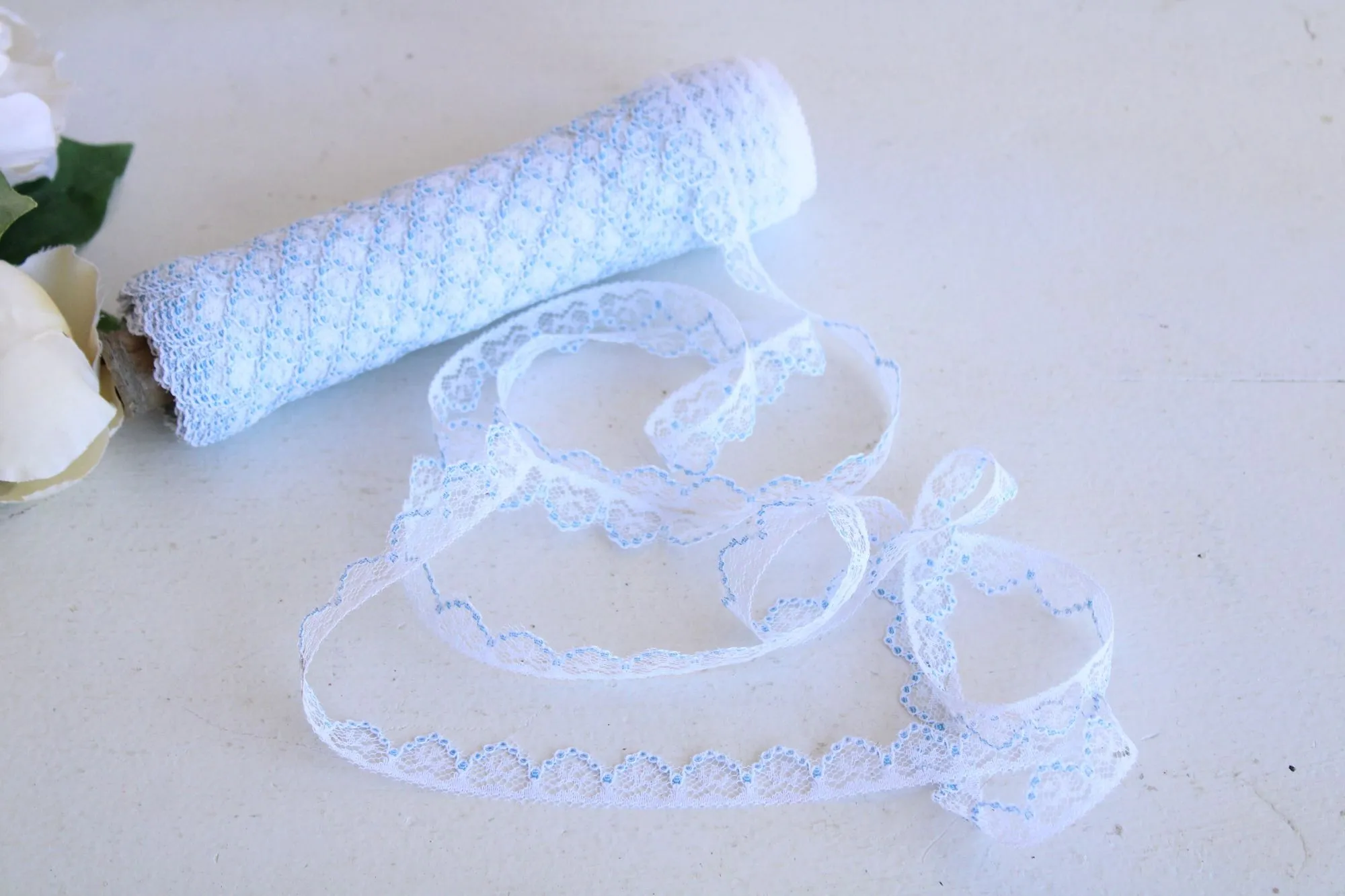 Vintage Lace Trim, White and Blue,  7/16" wide 2 yards